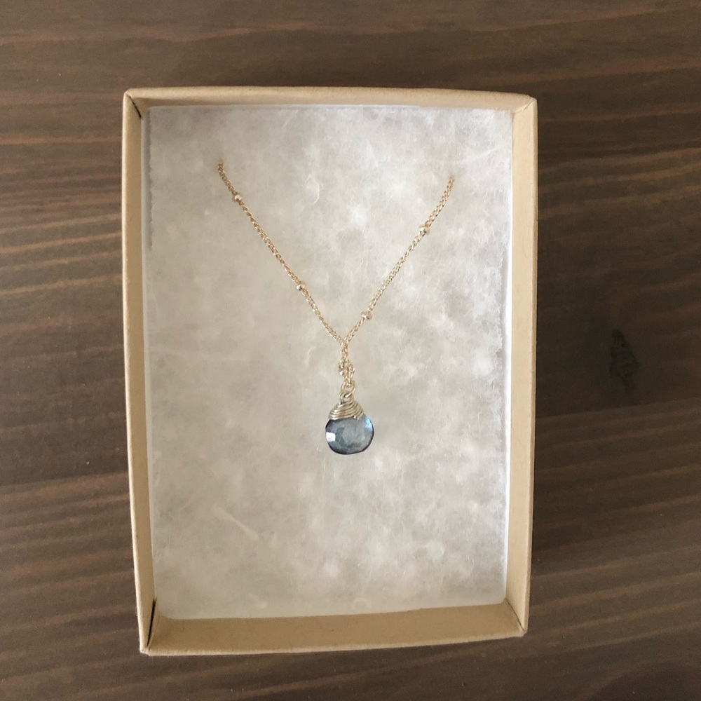 🌀 Teardrop Necklace 🌀